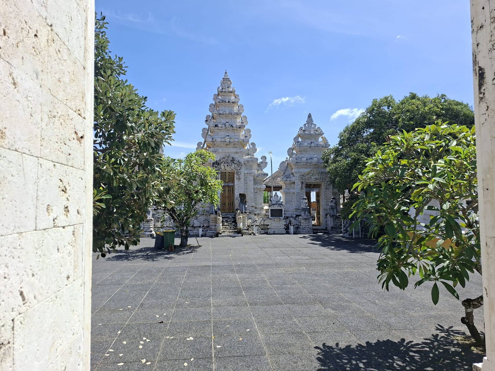Elegant Bali temple courtyard, a stunning wedding backdrop